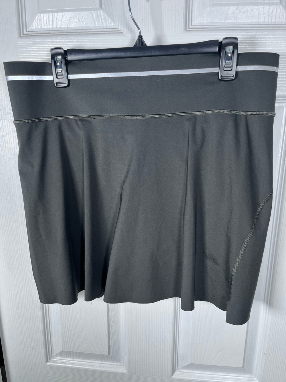 Women’s Athleta Sonic Skort Black Large Tall LT Like New Condition Black